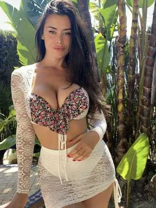 Female Escorts in prithviraj-road